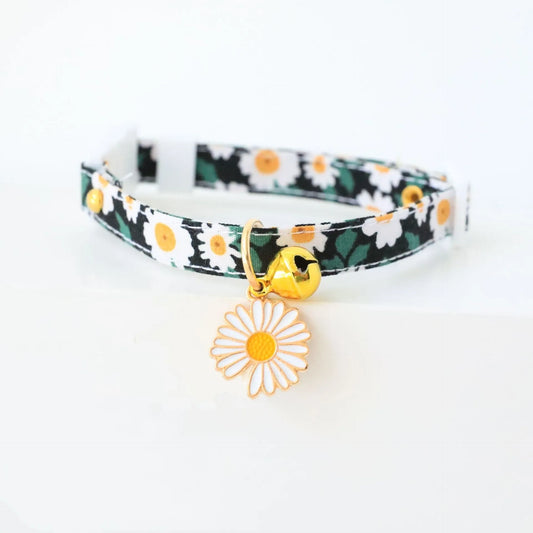 Daisy Cat Collar Adjustable Safety Collar with Bell Necklace
